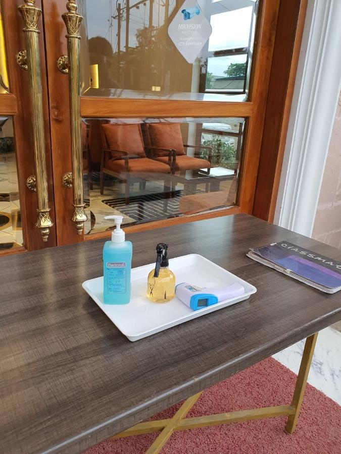 Hotel Mbc Citadel Nashik Bagian luar foto