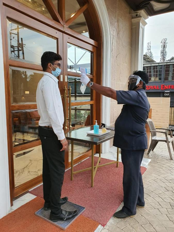Hotel Mbc Citadel Nashik Bagian luar foto