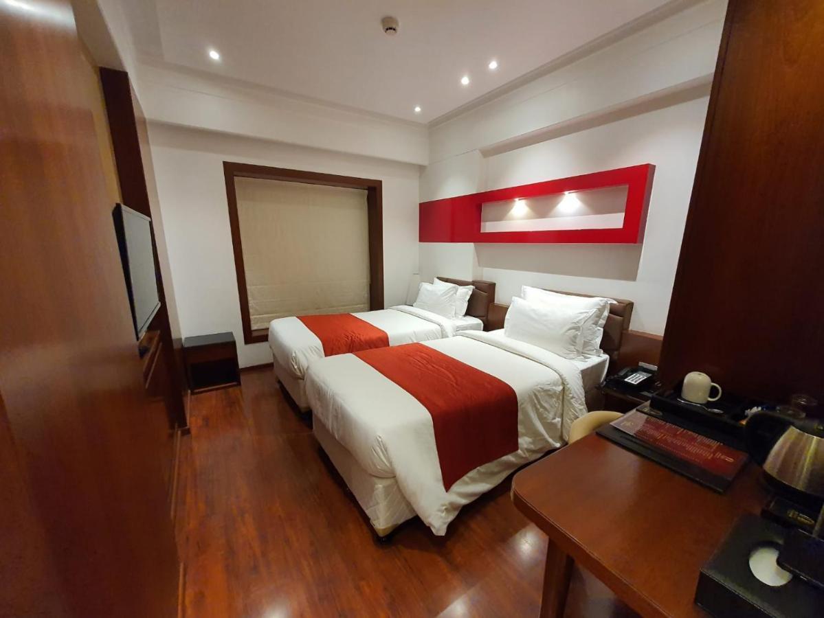 Hotel Mbc Citadel Nashik Bagian luar foto