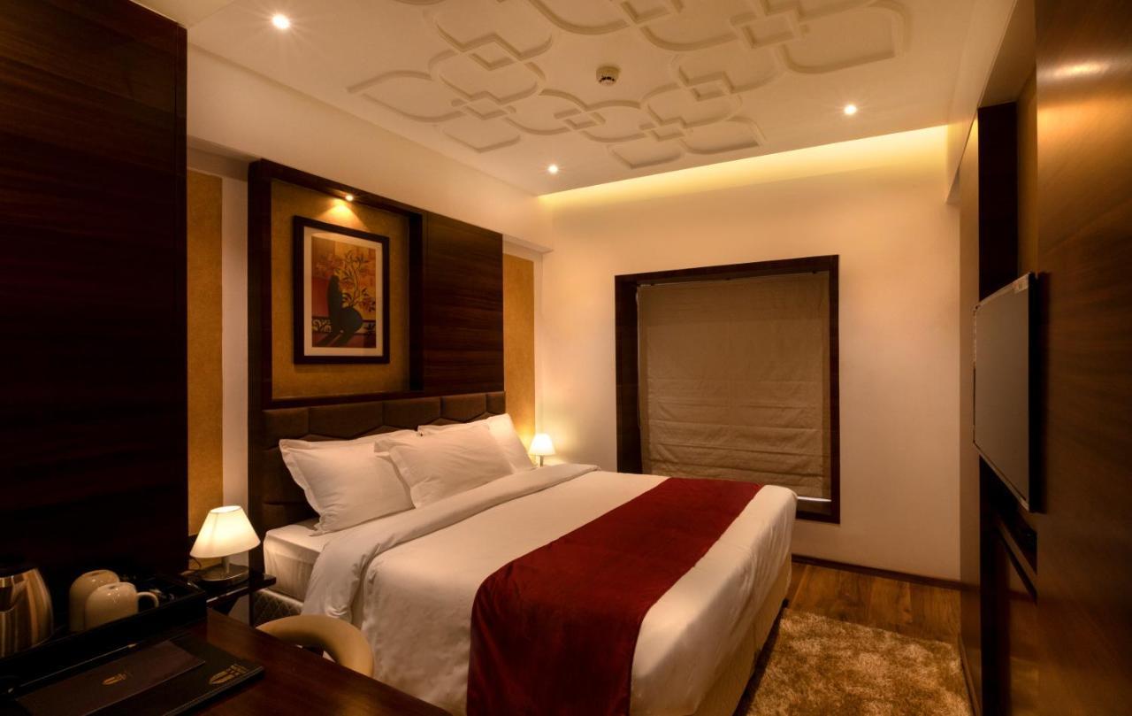 Hotel Mbc Citadel Nashik Bagian luar foto