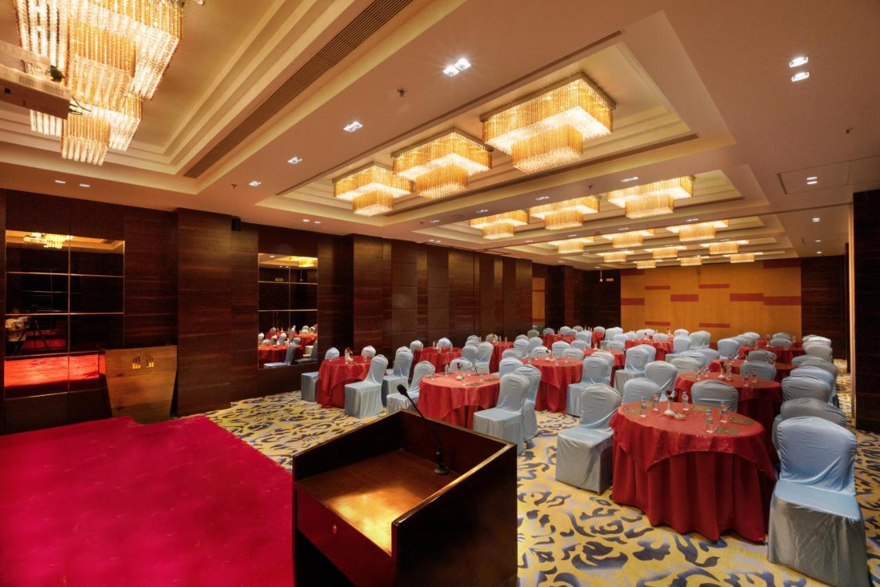 Hotel Mbc Citadel Nashik Bagian luar foto