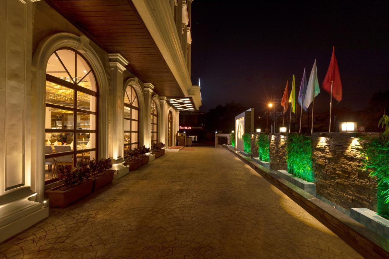 Hotel Mbc Citadel Nashik Bagian luar foto